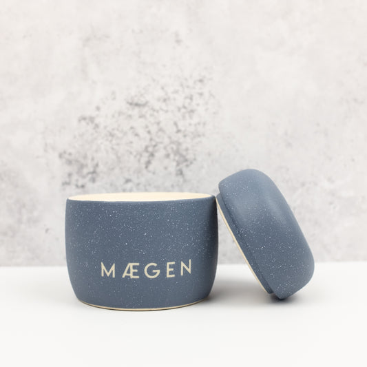 MÆGEN Lykke Candle - Deadnettle & Tobacco